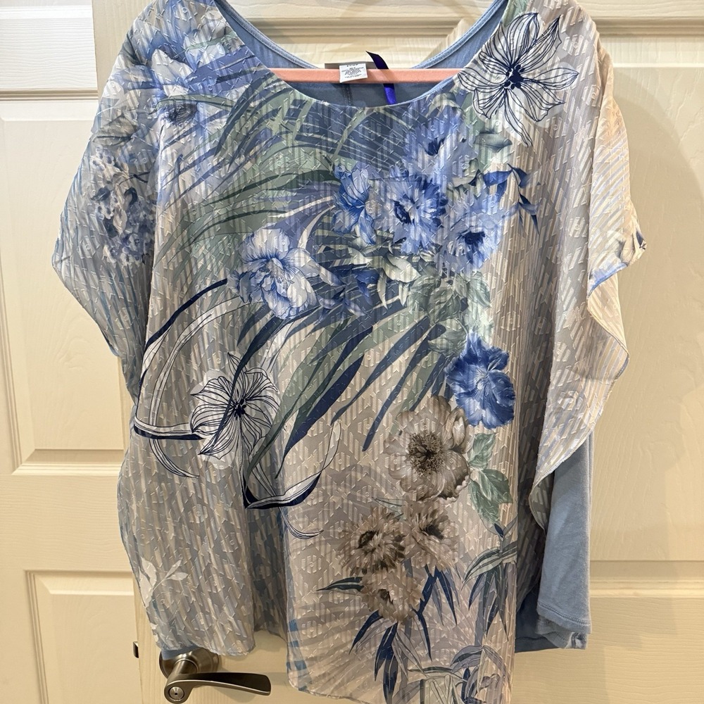Catherine's‎ Women's Top Asymmetrical Hem Relaxed Floral 2XP Career Church